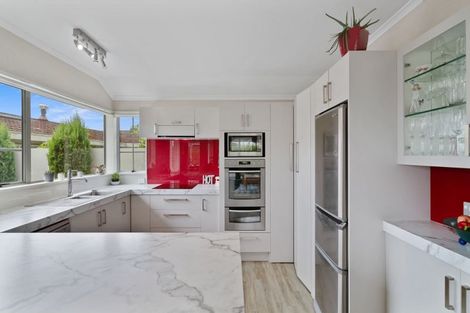 Photo of property in 15b Laing Place, Otumoetai, Tauranga, 3110