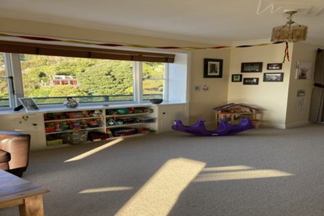 Photo of property in 10 Matai Terrace, Eastbourne, Lower Hutt, 5013