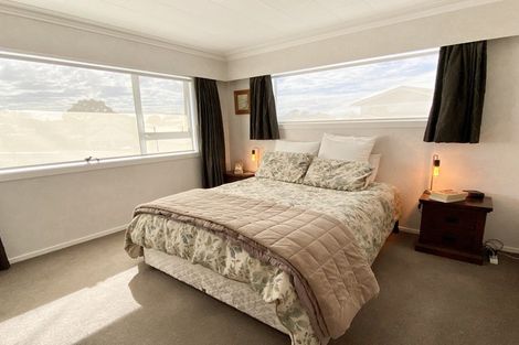 Photo of property in 32 Kildare Drive, Waikiwi, Invercargill, 9810