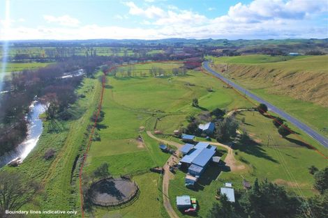 Photo of property in 2966 State Highway 2, Waipukurau, 4281