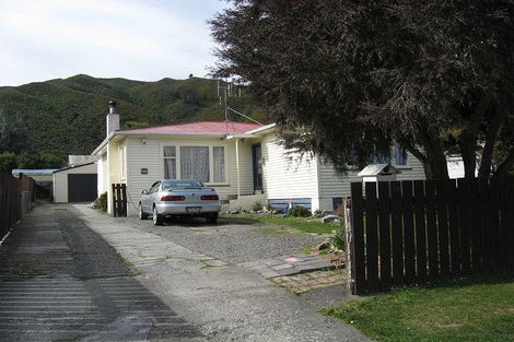 Photo of property in 26 Wise Street, Wainuiomata, Lower Hutt, 5014