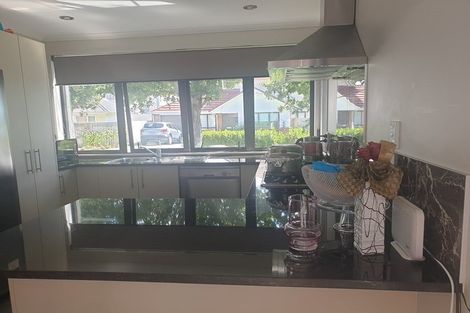 Photo of property in 33 Tarapiroe Avenue, Takanini, 2112