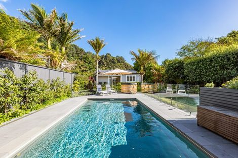 Photo of property in 15 Nikau Street, Eastbourne, Lower Hutt, 5013