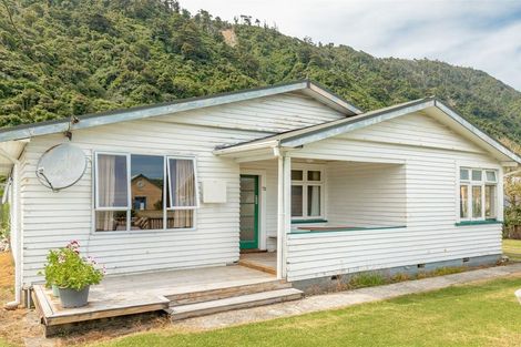 Photo of property in 70 Torea Street, Granity, 7823