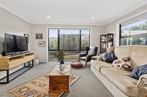 Photo of property in 4 Laly Haddon Place, Matakana, Warkworth, 0985