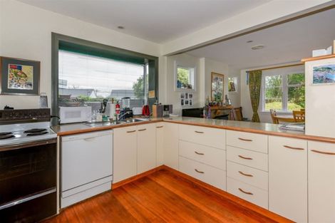 Photo of property in 57 Searells Road, Strowan, Christchurch, 8052