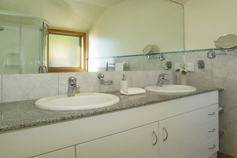 Photo of property in 3 Ocean Parade, Pukerua Bay, 5026