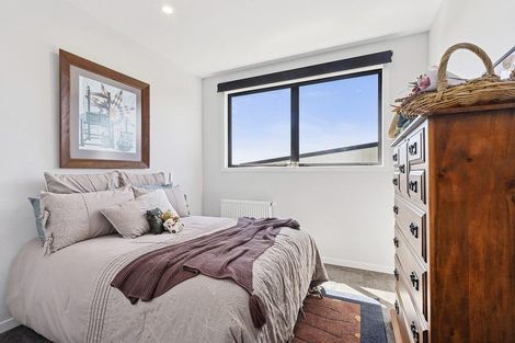 Photo of property in 3 Skysail Lane, Whitby, Porirua, 5024