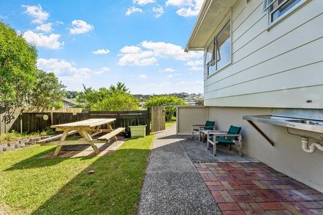 Photo of property in 27 Penton Road, Stanmore Bay, Whangaparaoa, 0932