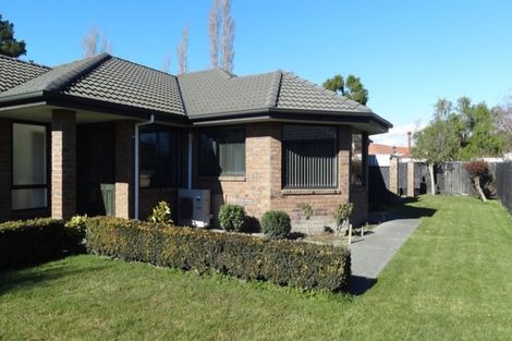Photo of property in 19 Mataroa Place, Parklands, Christchurch, 8083