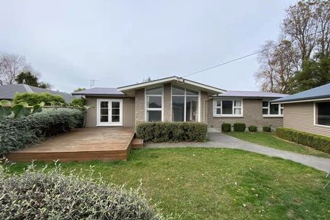 Photo of property in 66 Staveley Street, Avonhead, Christchurch, 8042