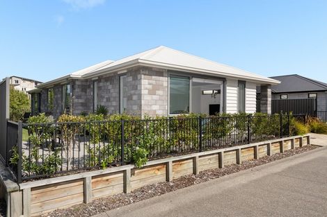 Photo of property in 5 Shannon Lane, Pyes Pa, Tauranga, 3112