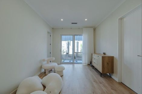 Photo of property in 34 Tipu Crescent, Wainui, 0932