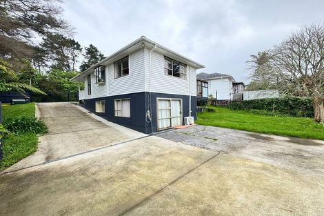 Photo of property in 7 Golf Road, New Lynn, Auckland, 0600