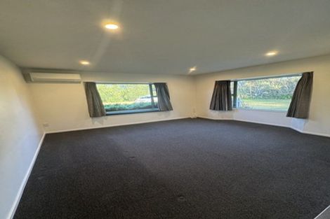 Photo of property in 81 Motu Road, Kumeu, 0891