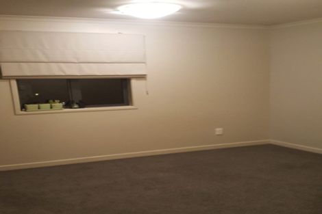 Photo of property in 24/8 Carolina Place, Albany, Auckland, 0632