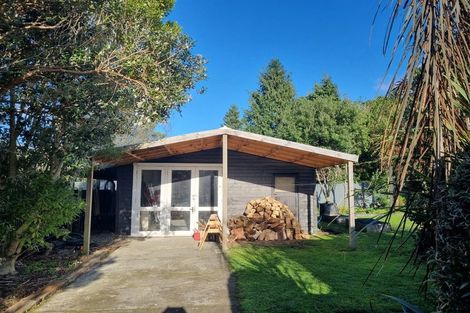 Photo of property in 18 Harrison Street West, Featherston, 5710