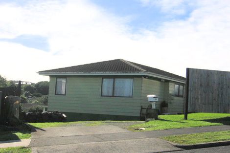 Photo of property in 28 Banyan Drive, Totara Heights, Auckland, 2105