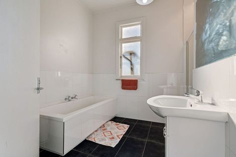 Photo of property in 101 Albert Road, Tokomaru, Palmerston North, 4474