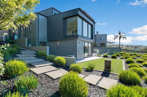 Photo of property in 66 Seacrest Drive, West Harbour, Auckland, 0618