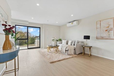 Photo of property in 24d Wayne Drive, Mangere, Auckland, 2022
