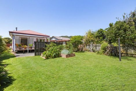 Photo of property in 27 Randwick Crescent, Moera, Lower Hutt, 5010