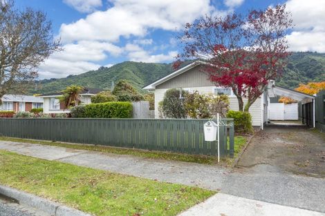 Photo of property in 94 Pasadena Crescent, Totara Park, Upper Hutt, 5018
