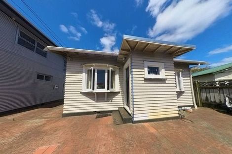 Photo of property in 1/296 Waiwhetu Road, Fairfield, Lower Hutt, 5011