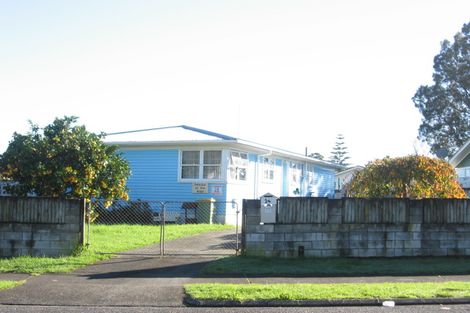 Photo of property in 14 Primrose Place, Manurewa, Auckland, 2102