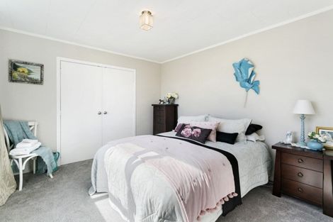 Photo of property in 4 Richmond Avenue, Richmond Heights, Taupo, 3330