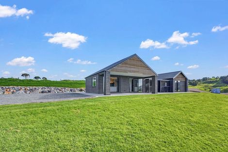 Photo of property in 717 Millbrook Road, Waipu, 0582
