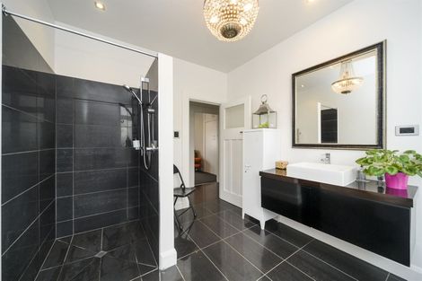 Photo of property in 44 Roy Street, Palmerston North, 4410