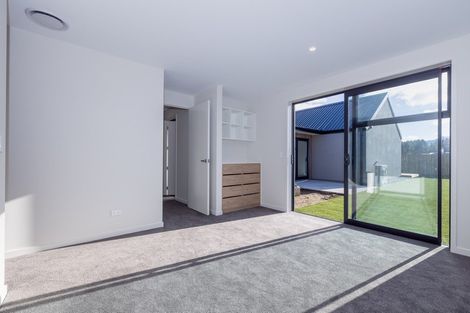 Photo of property in 26 Pounamu Avenue, Albert Town, Wanaka, 9305