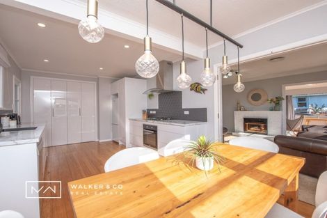 Photo of property in 4 Courtenay Road, Heretaunga, Upper Hutt, 5018