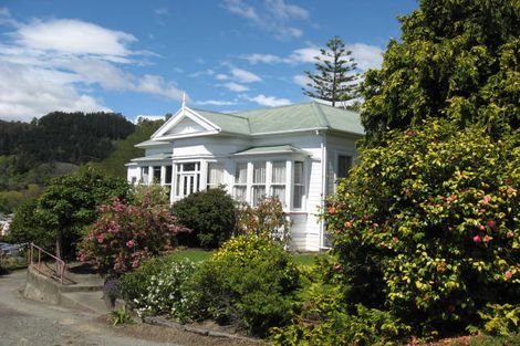 Photo of property in 33 Mount Street, Nelson South, Nelson, 7010