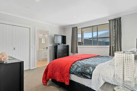 Photo of property in 17 Stowell Drive, Cromwell, 9310