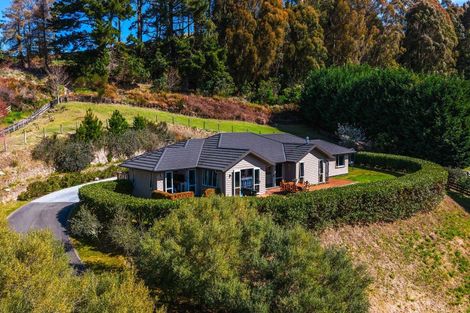 Photo of property in 90 Dalmore Way, Acacia Bay, Taupo, 3385
