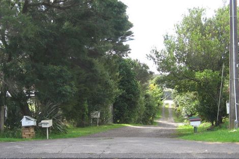 Photo of property in 27 Tawa Road, Te Atatu Peninsula, Auckland, 0610