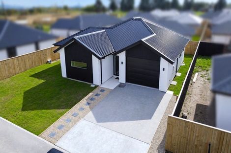 Photo of property in 71 Bill Harvey Drive, Halswell, Christchurch, 8025