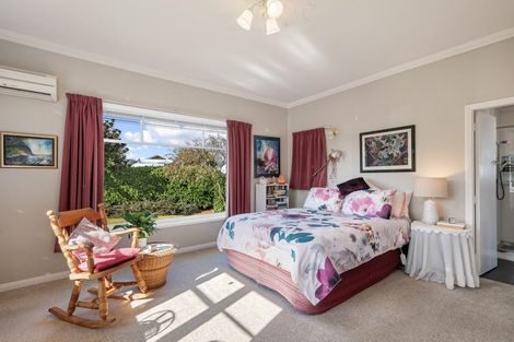 Photo of property in 361 Oxford Street, Levin, 5510