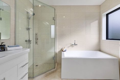 Photo of property in 16a Dalmeny Close, Murrays Bay, Auckland, 0630