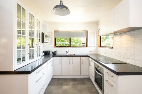 Photo of property in 4/2 Bill Ashcroft Grove, Havelock North, 4130