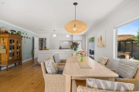 Photo of property in 27 Harbour View Road, Point Wells, Warkworth, 0986