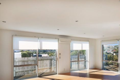 Photo of property in 48a Bassett Road, Johnsonville, Wellington, 6037