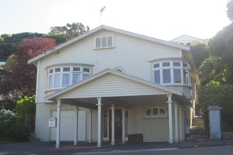 Photo of property in 1a Apuka Street, Brooklyn, Wellington, 6021