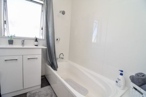 Photo of property in 25 Railway Crescent, Masterton, 5810