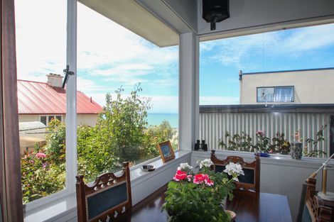 Photo of property in 37 Wharfe Street, South Hill, Oamaru, 9400