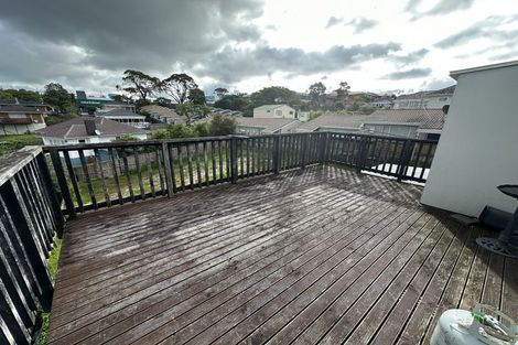 Photo of property in 19 Camelot Place, Glenfield, Auckland, 0629