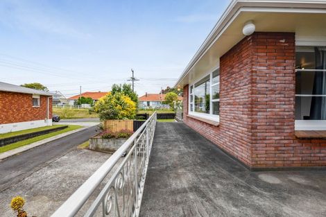 Photo of property in 116 Frankley Road, Frankleigh Park, New Plymouth, 4310