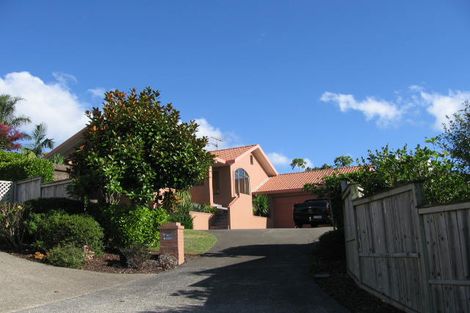 Photo of property in 12 Westminster Gardens, Unsworth Heights, Auckland, 0632